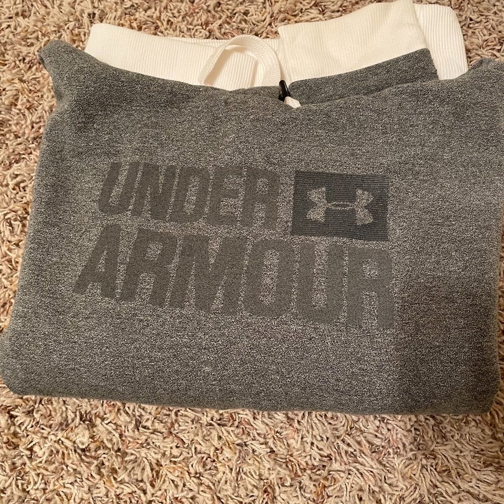 Grey Under Armour Sweatshirt